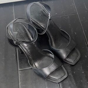 Bernardo Women's Black Leather Heels